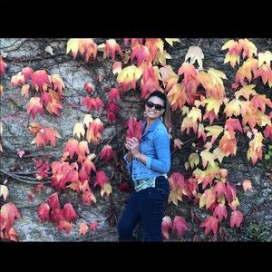 Meet your Posher, Emrald